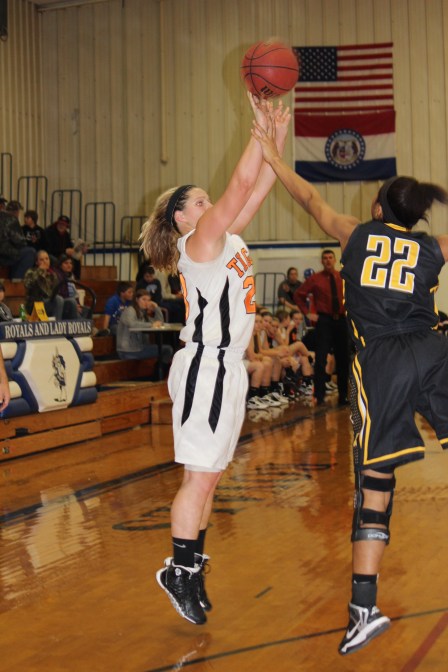 0Lexi Morris jump shot