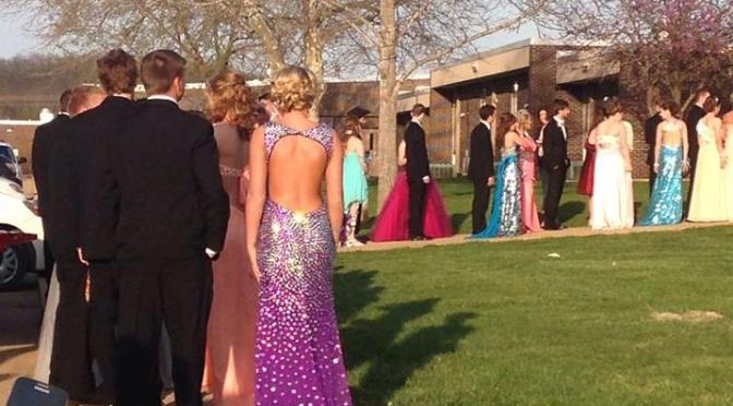 DRIVE THRU PROM PHOTO SHOOT SATURDAY, MAY 9 AT ROTARY PARK