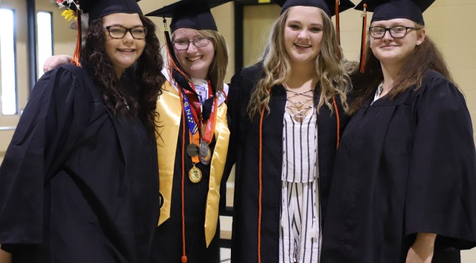 2020 GRADUATION PHOTOS